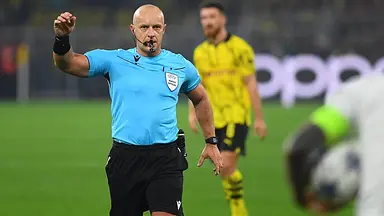 Szymon Marciniak sędzią meczu Legia Warszawa - Lech Poznań