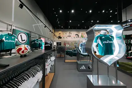 Odnowiony Legia FanStore